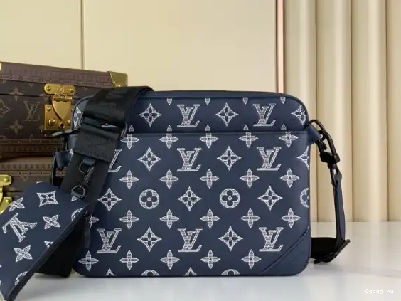 Nano Alpha-24*16*8 cm LOUIS VUITTON 0615